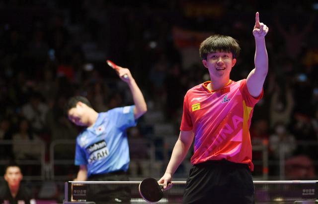 樊振东独得两分 中国男乒逆转韩国晋级世乒赛决赛