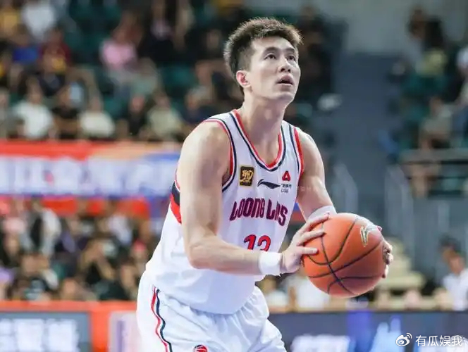 趋势分析-前往北京，郭艾伦深夜发声，官宣决定，广州批准，周琦祝福|广东男篮|中国男篮|球迷|手术|比赛_新浪体育_新浪新闻