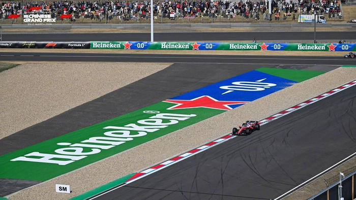 互动游戏-2026上海F1大奖赛落幕，梅赛德斯包揽冠亚军，三天观赛23万人次|宝山|中国大奖赛|Formula 1|刘易斯·汉密尔顿|乔治·拉塞尔_新浪体育_新浪新闻